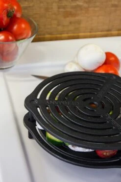 Petromax Stapelrost Aus Gusseisen Ø23 Cm -Angebote Grillgarten Store petromax stapelrost beispiel gr s