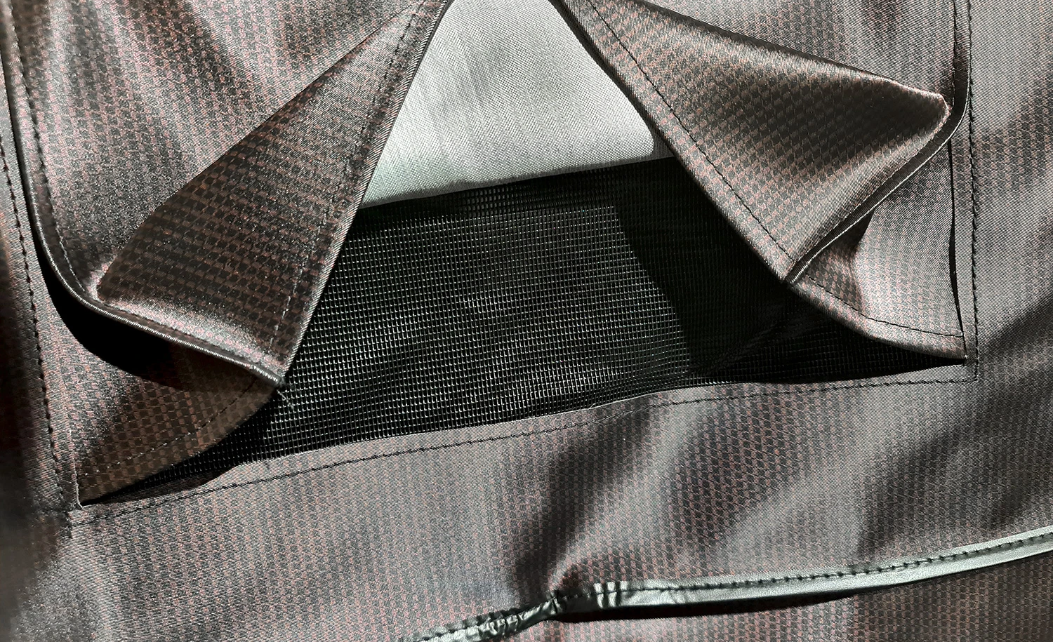 Universal 2-Brenner Gasgrill Abdeckhaube 5 Universal 2-Brenner Gasgrill Abdeckhaube – Bild 5